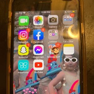 iPhone se 64 mg good shape
